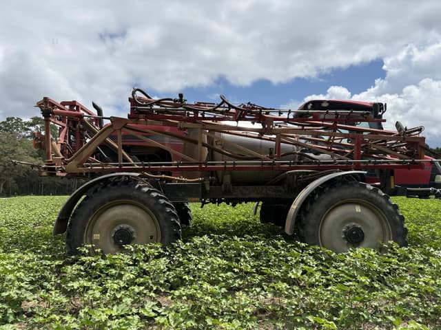 Image of Case IH Patriot 3340 equipment image 2