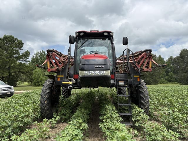 Image of Case IH Patriot 3340 equipment image 3
