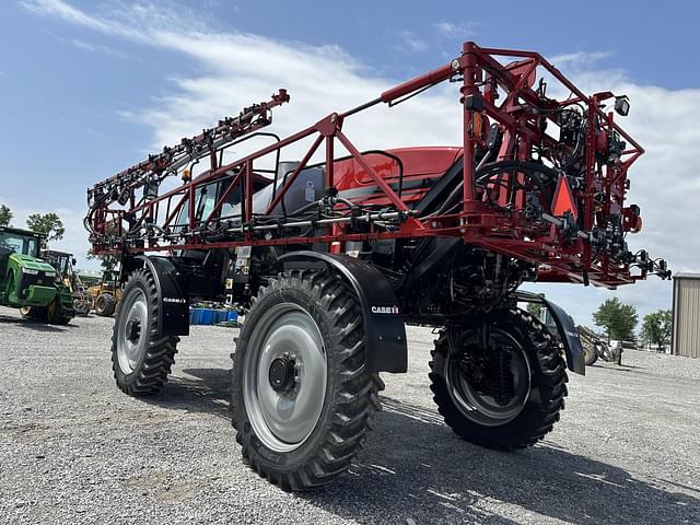 Image of Case IH Patriot 3340 equipment image 4