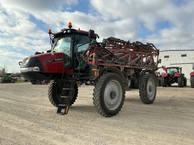 Image of Case IH Patriot 3340 equipment image 2