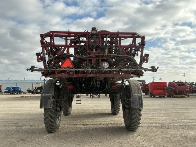 Image of Case IH Patriot 3340 equipment image 4