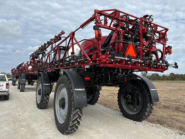 Image of Case IH Patriot 3340 equipment image 4