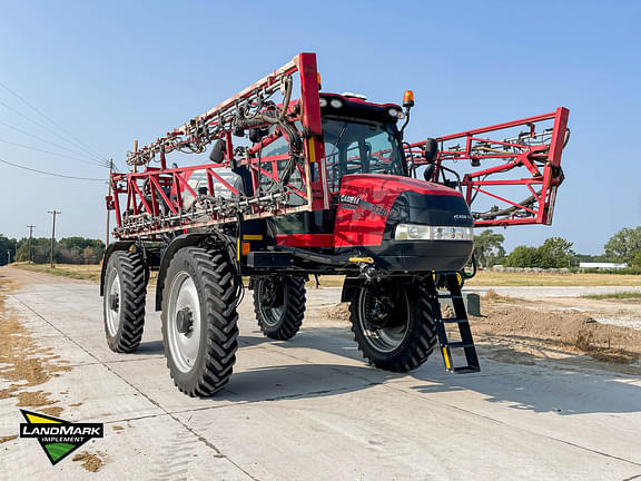 Image of Case IH Patriot 3340 equipment image 2