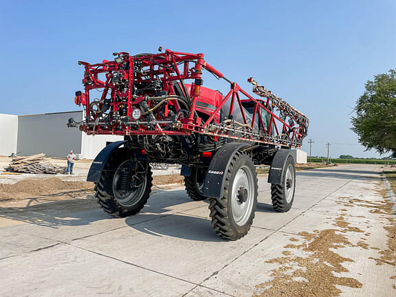 Image of Case IH Patriot 3340 equipment image 4