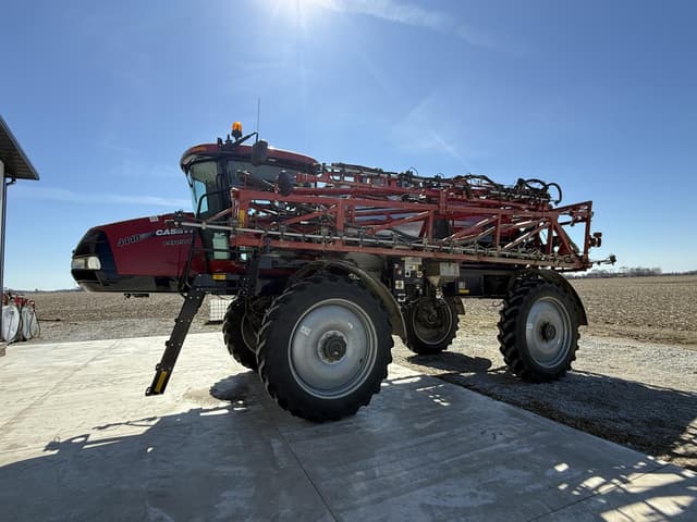 Image of Case IH Patriot 4440 equipment image 1