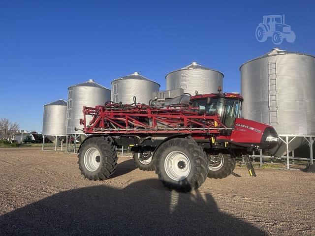 Image of Case IH Patriot 4440 equipment image 3