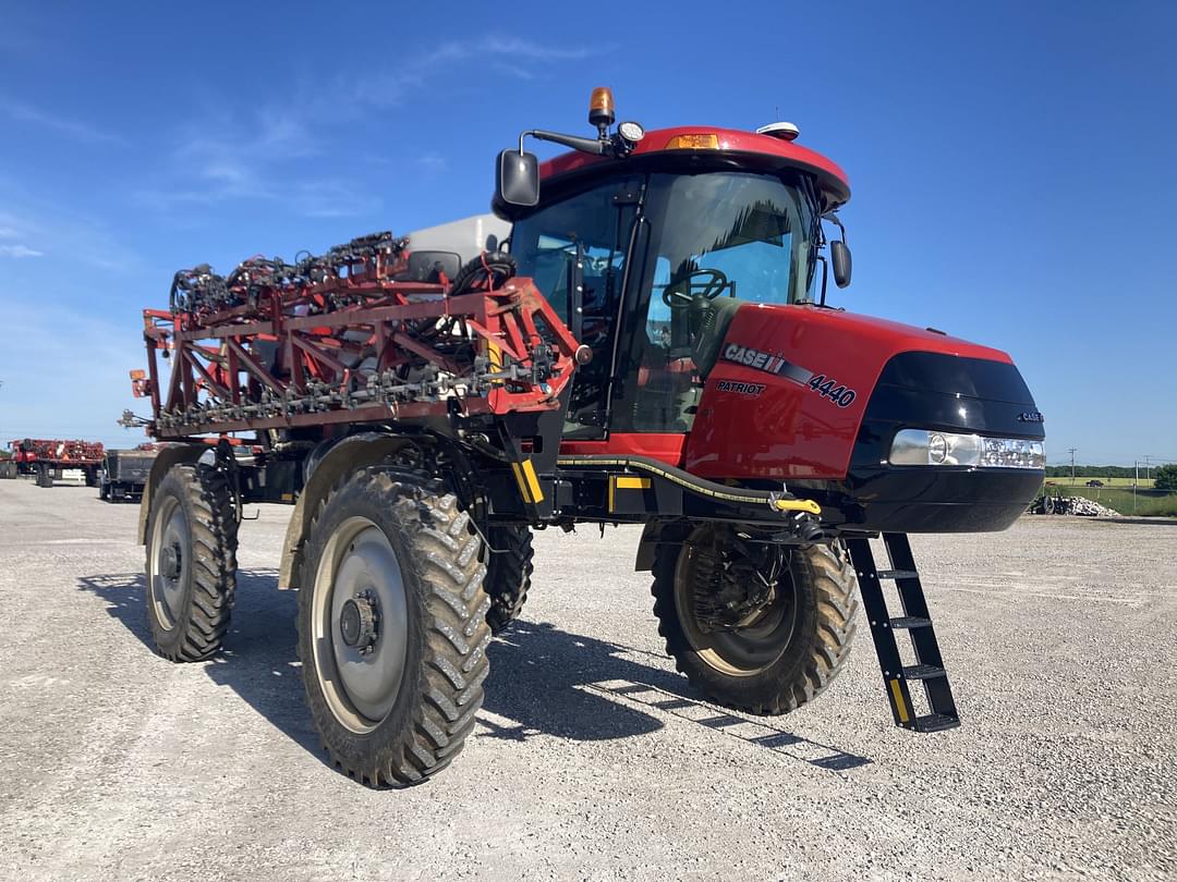 Image of Case IH Patriot 4440 Primary image