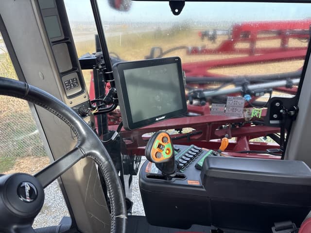 Image of Case IH Patriot 4440 equipment image 2