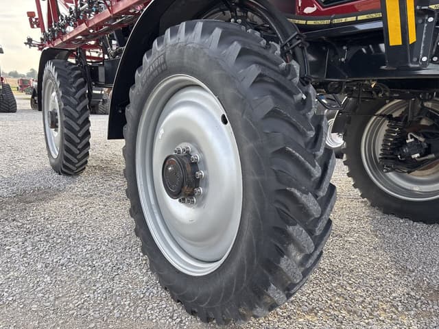 Image of Case IH Patriot 4440 equipment image 4