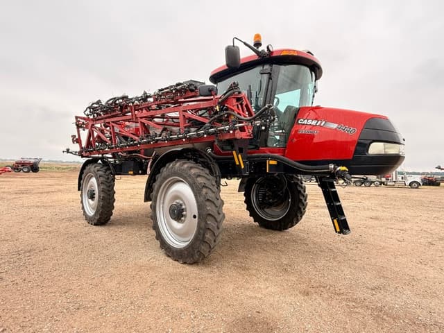 Image of Case IH Patriot 4440 equipment image 3