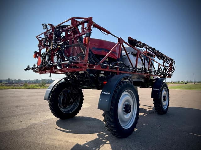 Image of Case IH Patriot 4440 equipment image 4