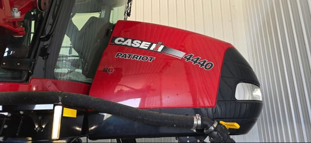 Image of Case IH Patriot 4440 equipment image 1