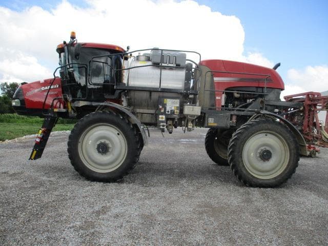Image of Case IH Patriot 4440 equipment image 3