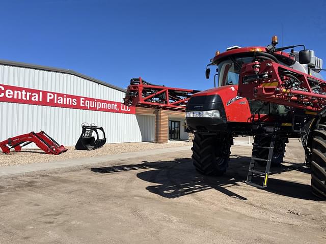 Image of Case IH Patriot 4440 equipment image 2