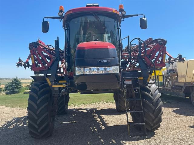 Image of Case IH Patriot 4440 equipment image 2