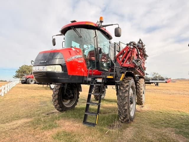 Image of Case IH Patriot 4440 equipment image 1