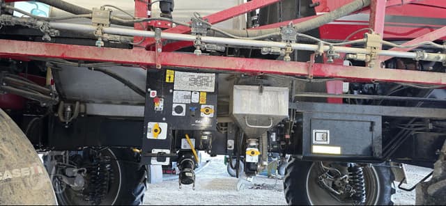 Image of Case IH Patriot 4440 equipment image 4