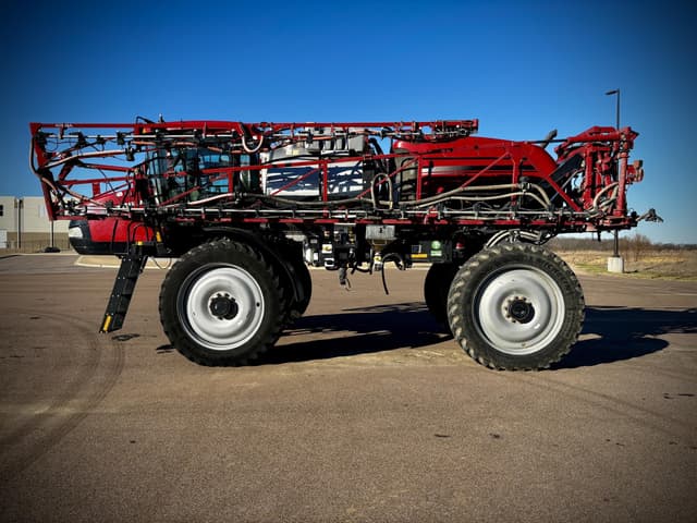 Image of Case IH Patriot 4440 equipment image 1
