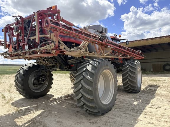 Image of Case IH Patriot 4440 equipment image 4