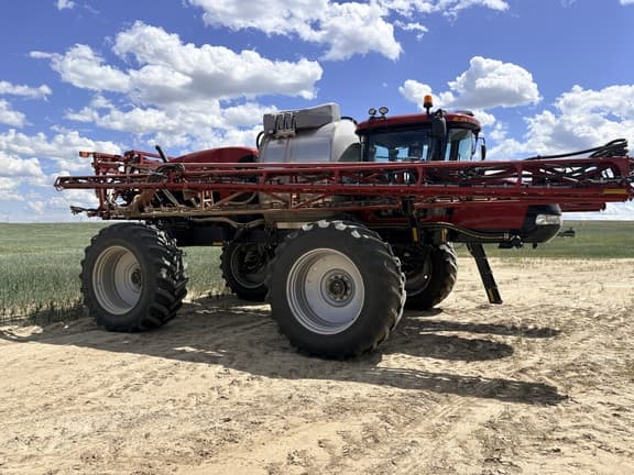 Image of Case IH Patriot 4440 equipment image 2