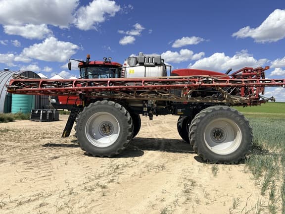 Image of Case IH Patriot 4440 equipment image 3