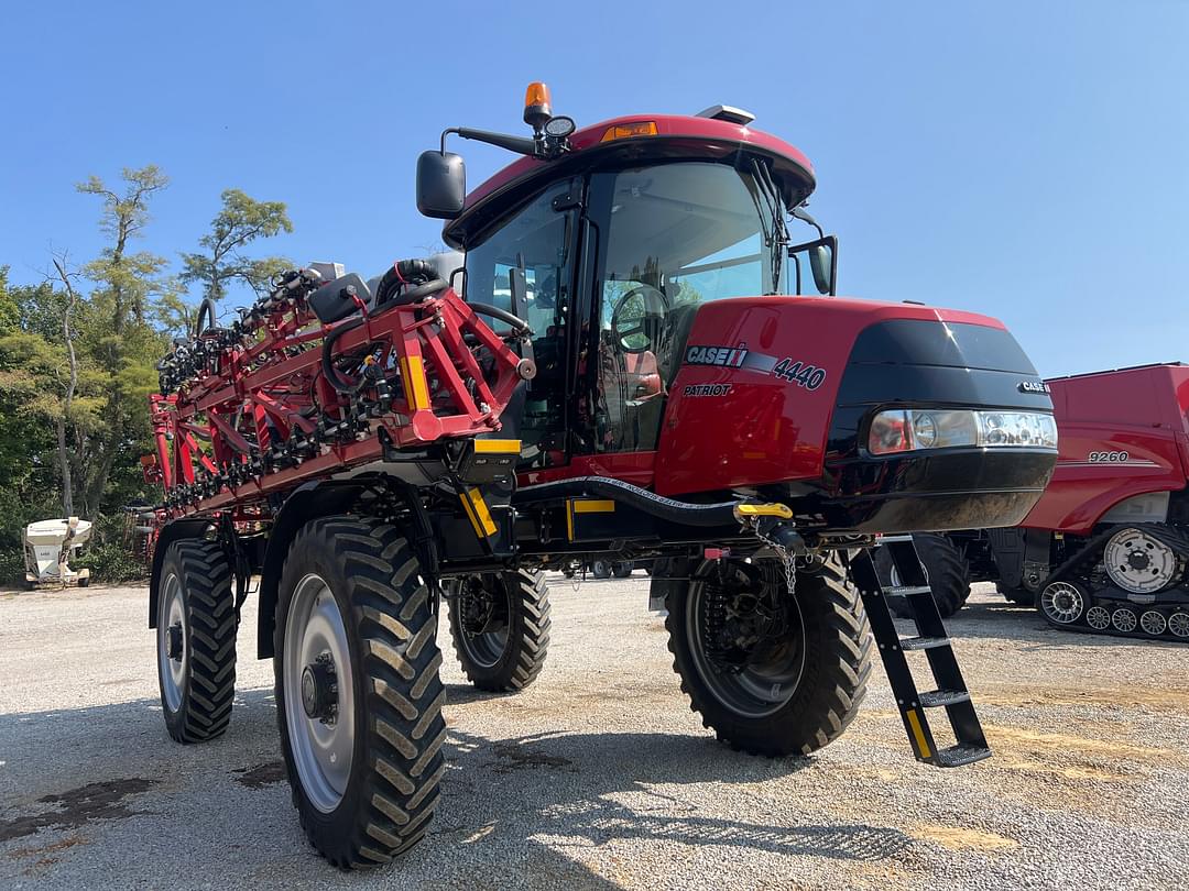 Image of Case IH Patriot 4440 Primary image