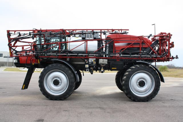 Image of Case IH Patriot 4440 equipment image 1