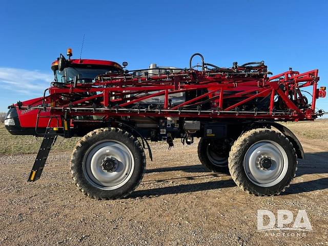 Image of Case IH Patriot 4440 equipment image 2