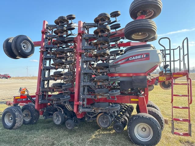 Image of Case IH Precision Disk 500T equipment image 4