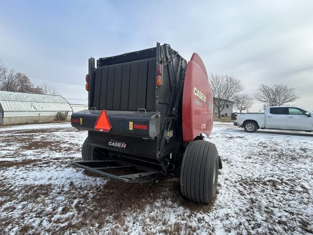 Image of Case IH RB565 equipment image 3