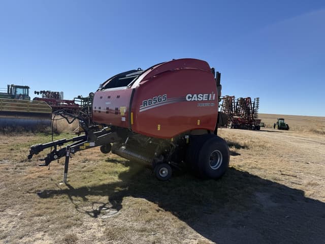 Image of Case IH RB565 equipment image 2