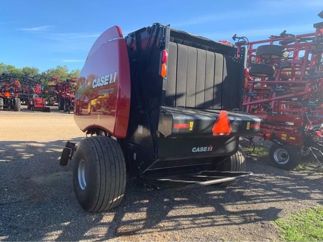 Image of Case IH RB565 equipment image 2