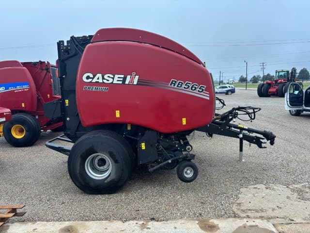 Image of Case IH RB565 Premium equipment image 3