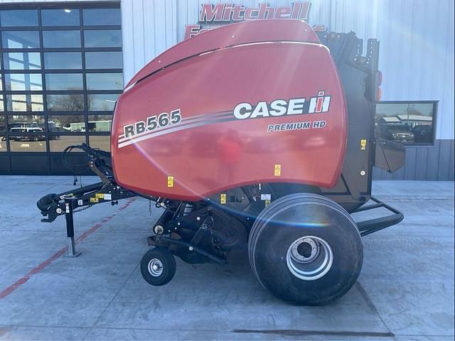 Image of Case IH RB565 equipment image 2