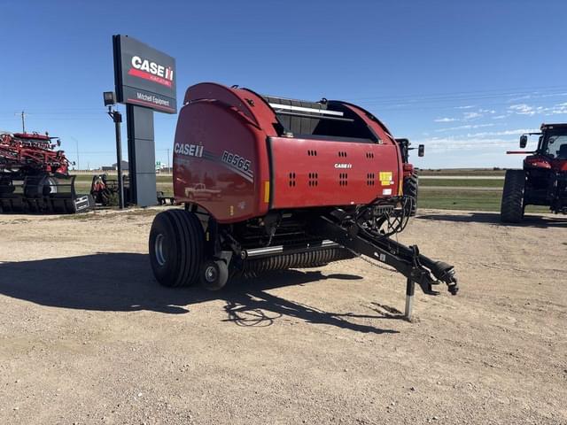 Image of Case IH RB565 equipment image 1