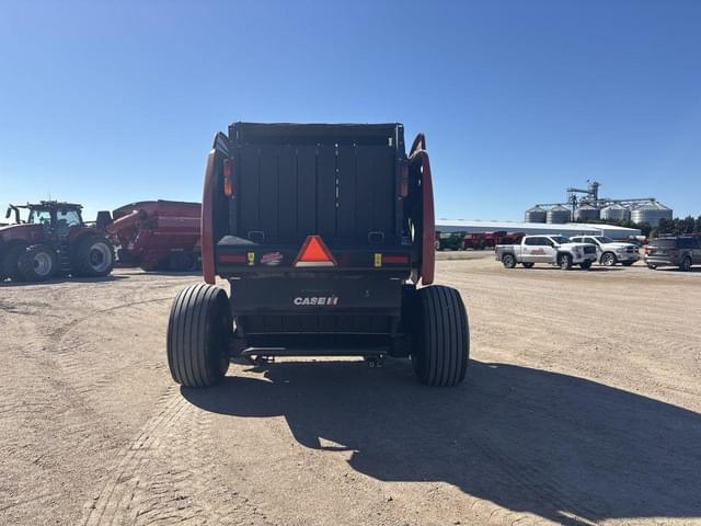 Image of Case IH RB565 equipment image 4
