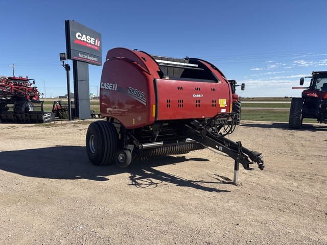 Image of Case IH RB565 equipment image 2
