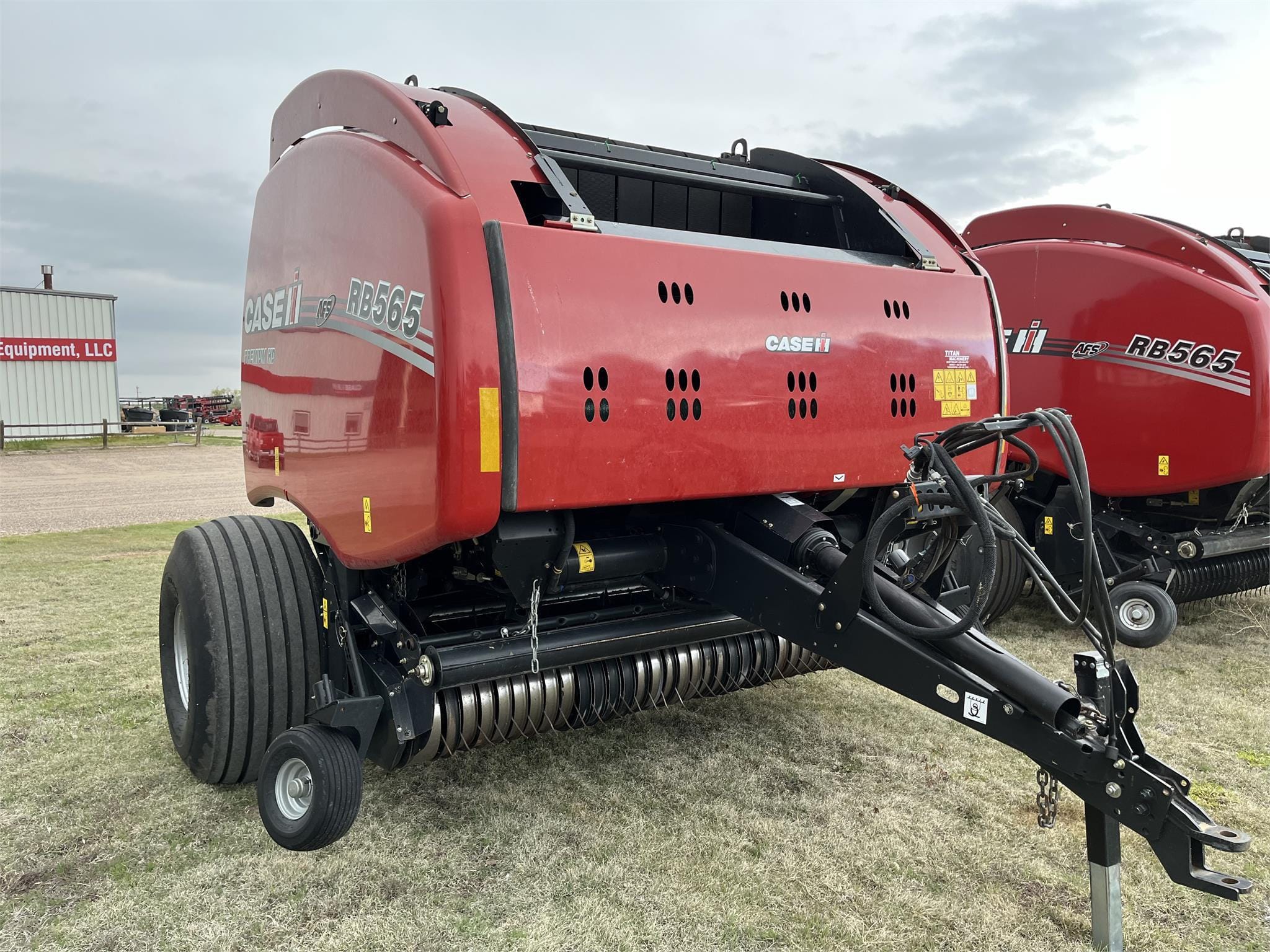 Main image Case IH RB565