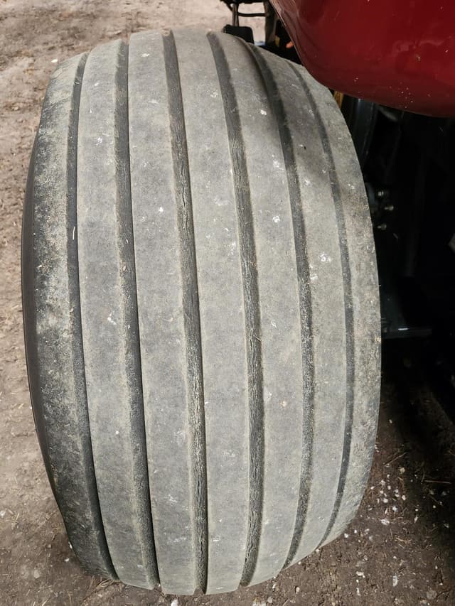 Image of Case IH RB565 equipment image 4