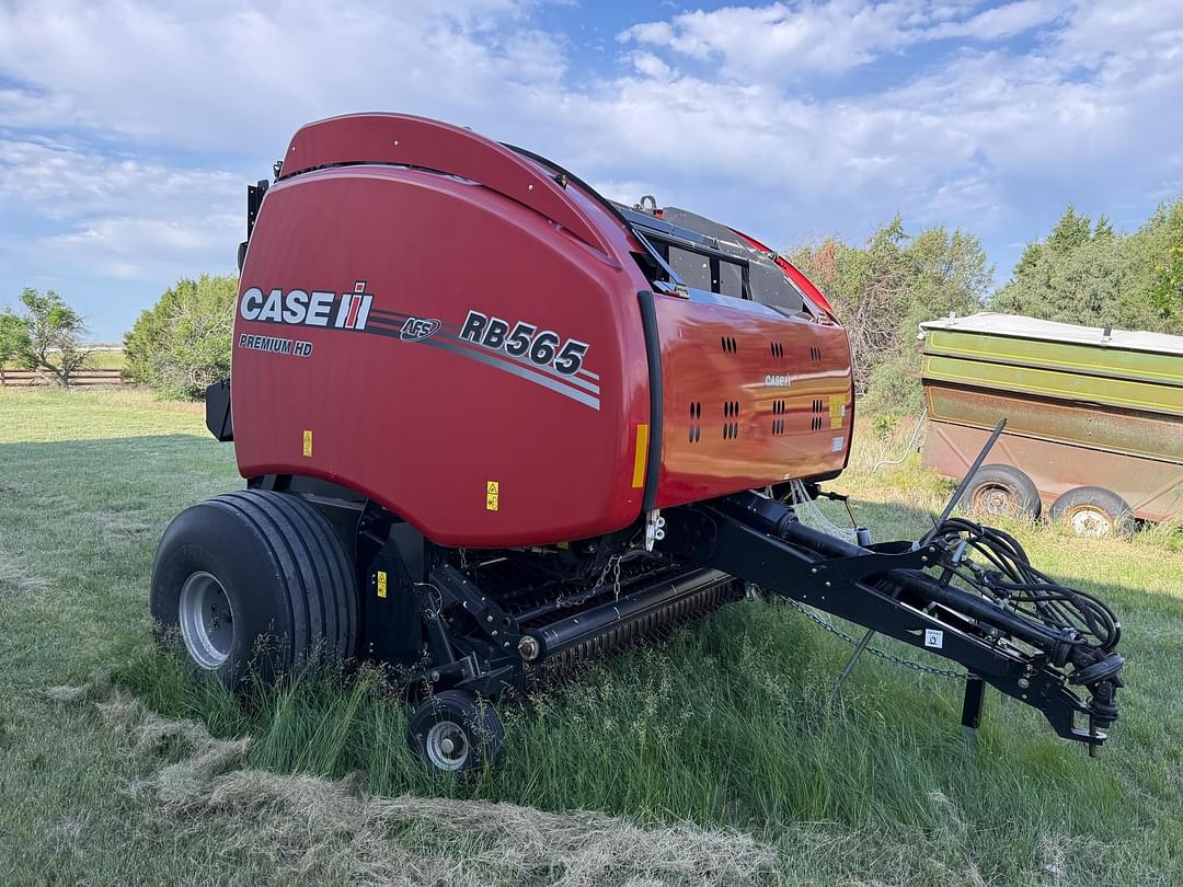 Image of Case IH RB565 Primary image