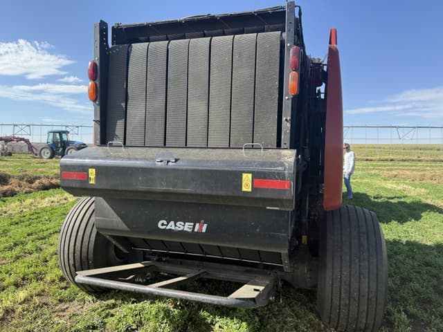Image of Case IH RB565 equipment image 3