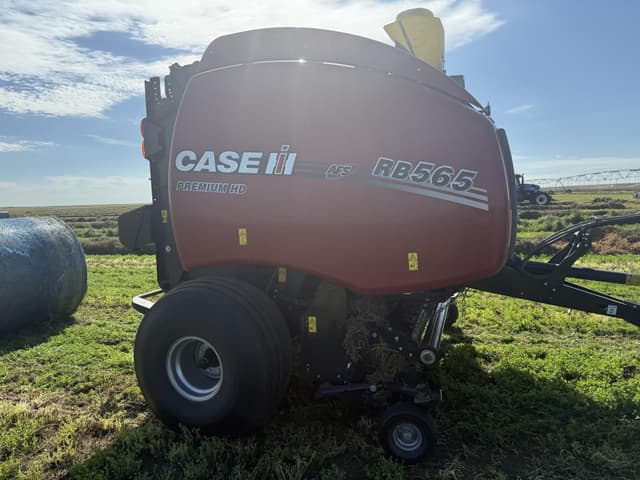 Image of Case IH RB565 equipment image 1