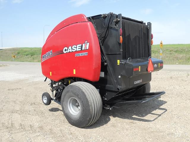 Image of Case IH RB565 equipment image 2