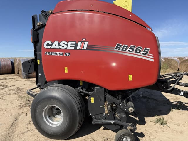 Image of Case IH RB565 equipment image 1