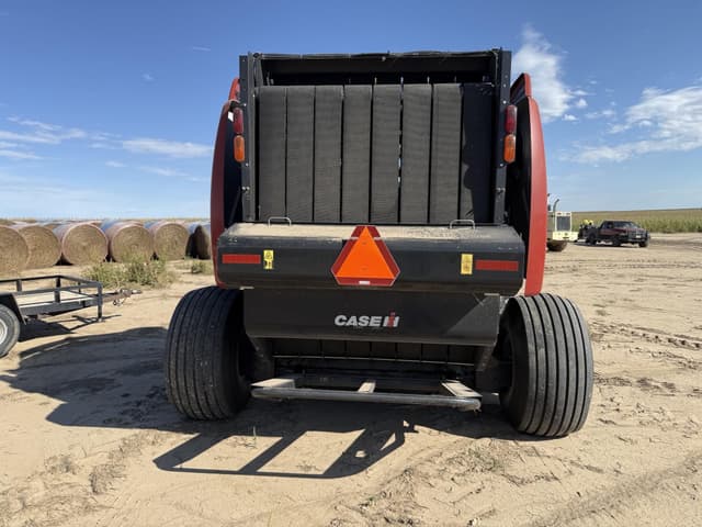 Image of Case IH RB565 equipment image 3