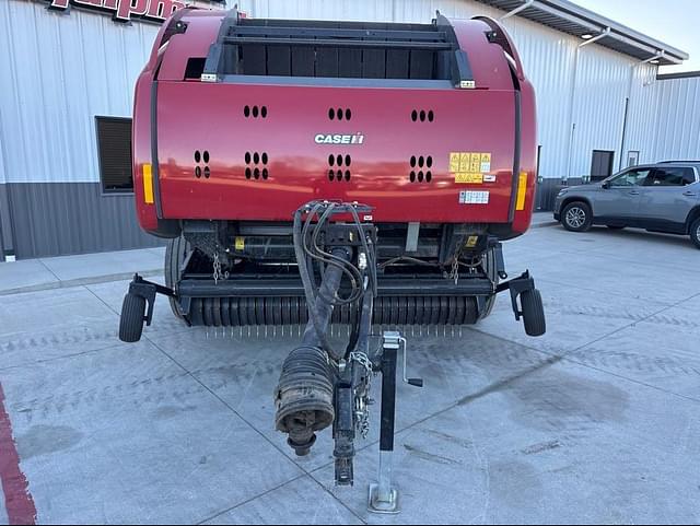 Image of Case IH RB565 equipment image 1