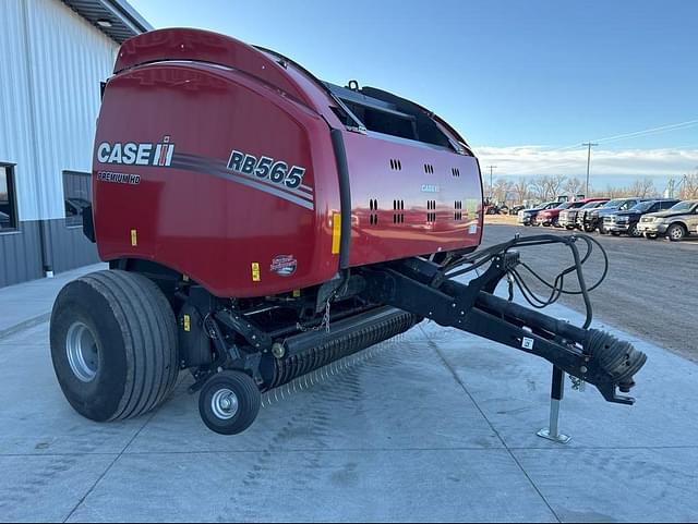 Image of Case IH RB565 equipment image 2