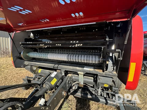 Image of Case IH RB565 equipment image 2