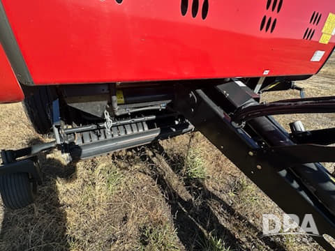 Image of Case IH RB565 equipment image 4