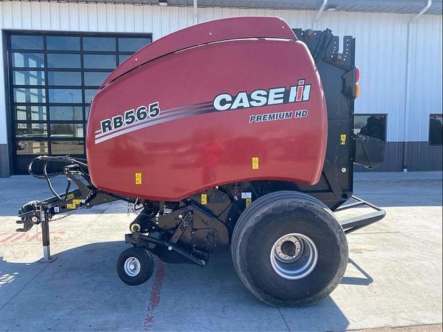 Image of Case IH RB565 Premium HD equipment image 1